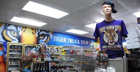The Tiger Truck Stop Is Here to Stay | VICE | United States