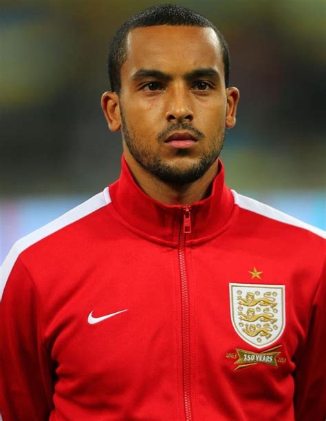 Theo Walcott wants to get back playing for Arsenal and ...