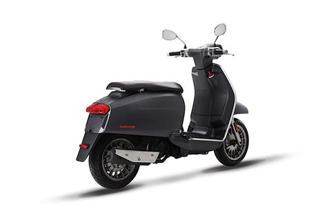 This Is Lambretta’s New 2018 V Special Scooter   autoevolution