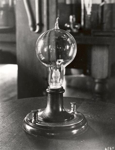 Thomas Edison Lightbulb | Thomas Edison Muckers: Your Blog ...