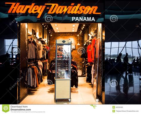 Tienda De HARLEY DAVIDSON En El Aeropuerto De Ciudad De ...