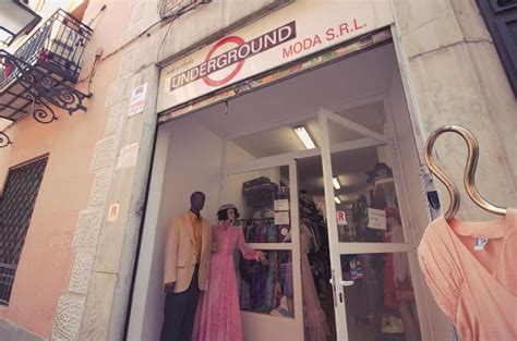 Tiendas vintage en Madrid   Ropa de segunda mano   Time ...