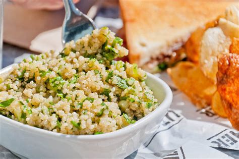 Todo sobre la quinoa: propiedades, beneficios, y usos en ...