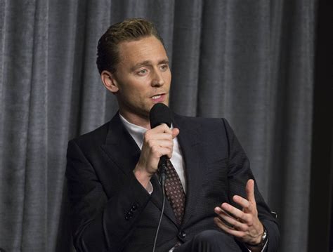 Tom Hiddleston s good humour as he s named Rear of the ...