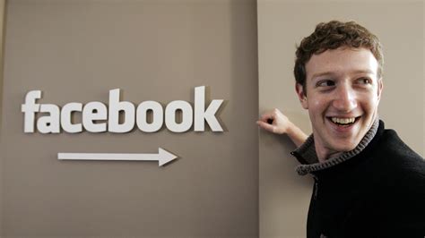Top 10 Facts About Founder of Facebook  Mark Zuckerberg ...