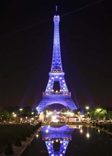 Torre Eiffel   Símbolo, historia, Tours, tickets y ...