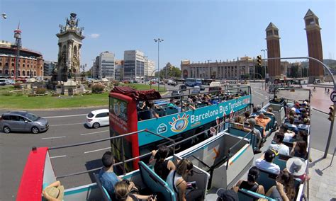 Tour completo por Barcelona con niños a bordo del Bus ...
