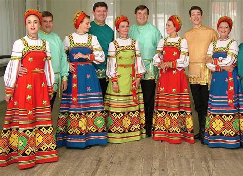 Traje típico ruso y la música tradicional rusa