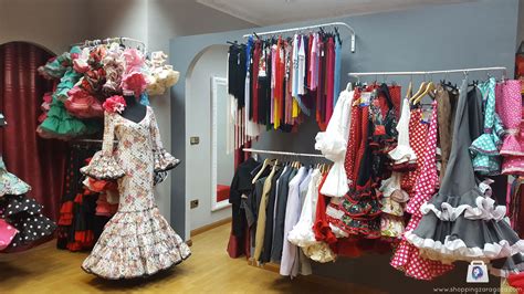 Trajes de sevillana y moda flamenca en Zaragoza