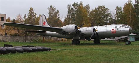 Tu 4, o clone russo do B 29   Poder Aéreo   Forças Aéreas ...