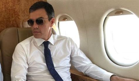 Twitter bromea con las gafas de sol de Pedro Sánchez en el ...