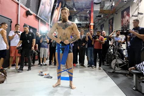 UFC 189 : Entraînement de Conor McGregor au TUF Gym | UFC ...