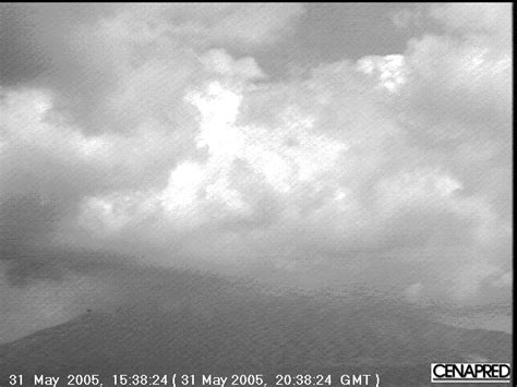 UFO Circling Volcano Popo On Webcam