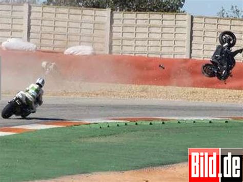 ÚLTIMA HORA: Schumacher sofre acidente de moto e quebra ...