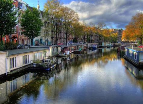 Un paseo entre los canales de Amsterdam | Turismo Amsterdam