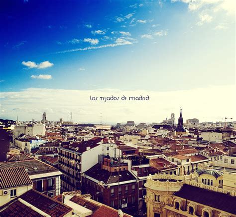 Un paseo literario…..”De Madrid al cielo” ;   | El Baúl de ...