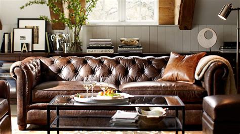 Un sofá chester y cuatro estilos de salón