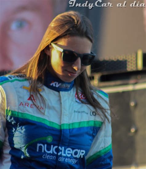 Una temporada de alivio para Simona de Silvestro | IndyCar ...