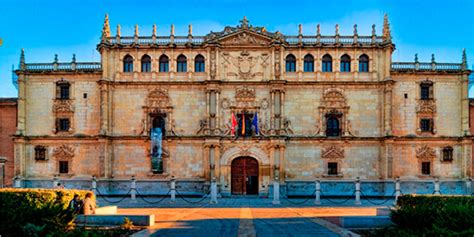 Una visita imprescindible. Alcalá de Henares, Cervantes y ...