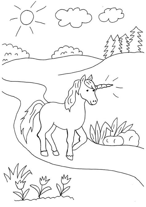 Unicornio caminando: dibujo para colorear e imprimir