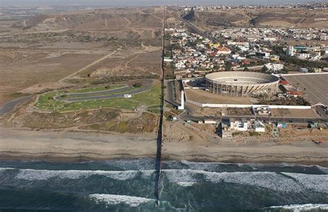 United States Mexico Border ~ Damn Cool Pictures