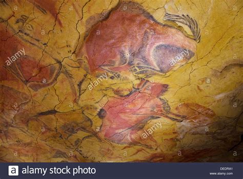 Upper Paleolithic cave paintings in the Cave of Altamira ...