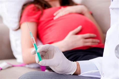 Vacunas en el embarazo: ¿Cuáles hay que ponerse y en qué ...