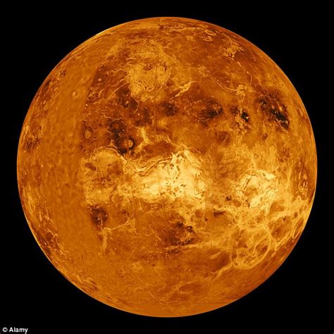 Venus Express probe reveals the planet s poles are colder ...