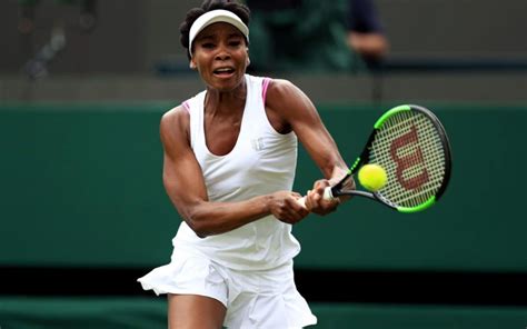 Venus Williams changes bright pink bra mid match after ...