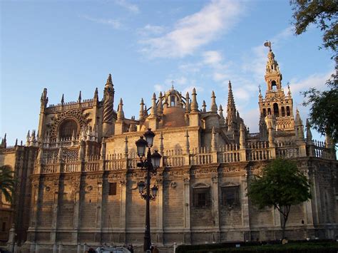 Viajar a Sevilla capital de Andalucia ¿Que puedes visitar ...