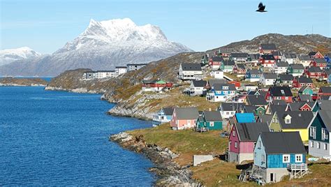 VIAJESTIC | Nuuk, la fascinante capital de Groenlandia ...