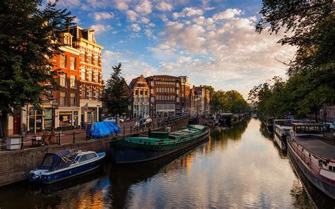 Vibrant Amsterdam – Netherlands | World for Travel