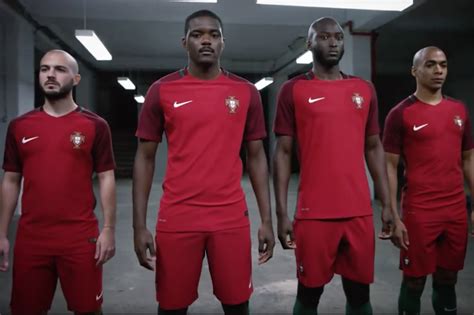 Vídeo do equipamento de Portugal para o Euro2016   Clube ...
