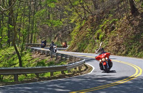 video | Smoky Mountain Motorcycle Rider