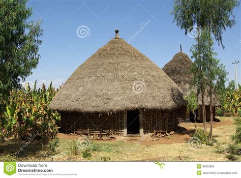 Villages Africains Photo libre de droits   Image: 38552855