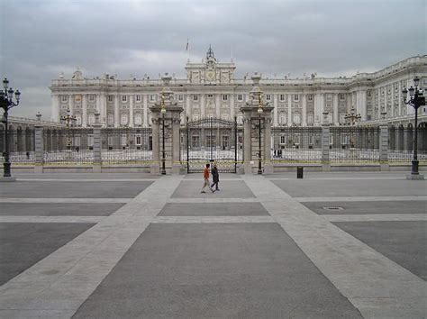 Visita a la plaza de Oriente y el Palacio Real