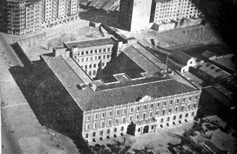 Vista aerea del antiguo Colegio en la Plaza Paraiso ...