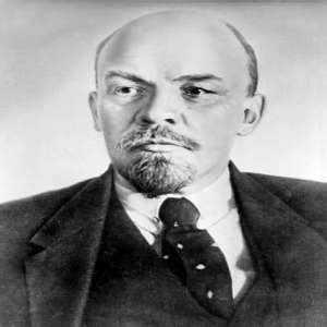 Vladimir Lenin Birthday, Real Name, Family, Age, Death ...