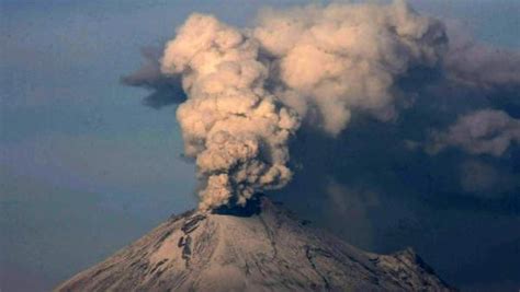 Volcán Popocatépetl presenta exhalación tras el sismo