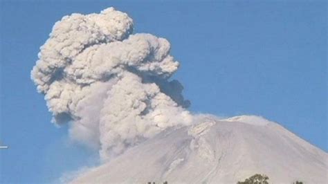Volcano threatens millions in Mexico   BBC News