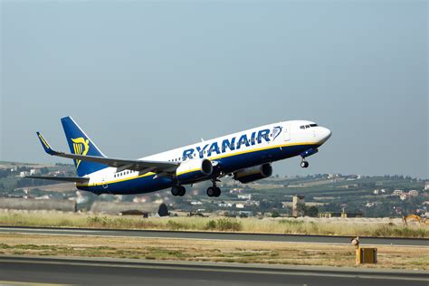 Voli Ryanair cancellati, Adiconsum: in Sicilia pronti per ...