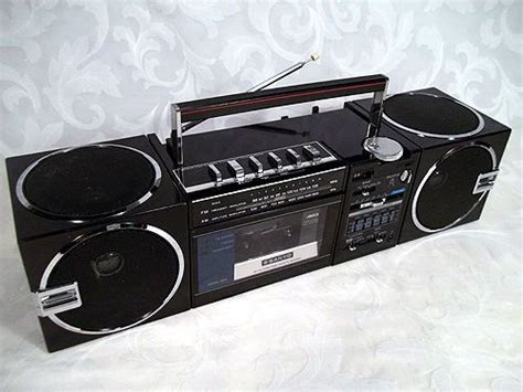Vtg 80 s SANYO M S560 AM FM Stereo Radio Cassette Recorder ...