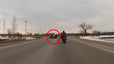 Warning, Extreme Motorcycle Idiots Ahead   Video ...
