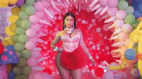 Watch 6ix9ine s new video for  FEFE  featuring Nicki Minaj