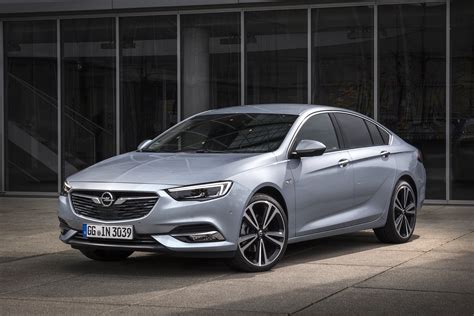 What Dieselgate? 2018 Opel Insignia Adds New 2.0 BiTurbo ...