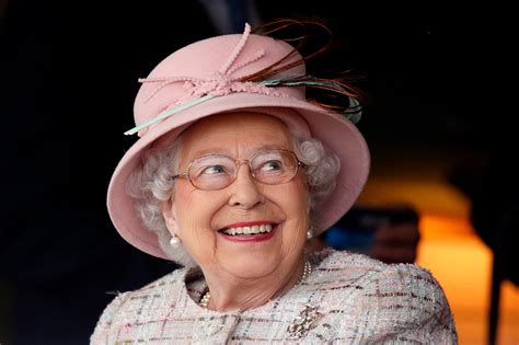What Happens If Queen Elizabeth II Dies?