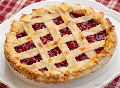 What is the Difference Between Pies and Tarts?  with pictures