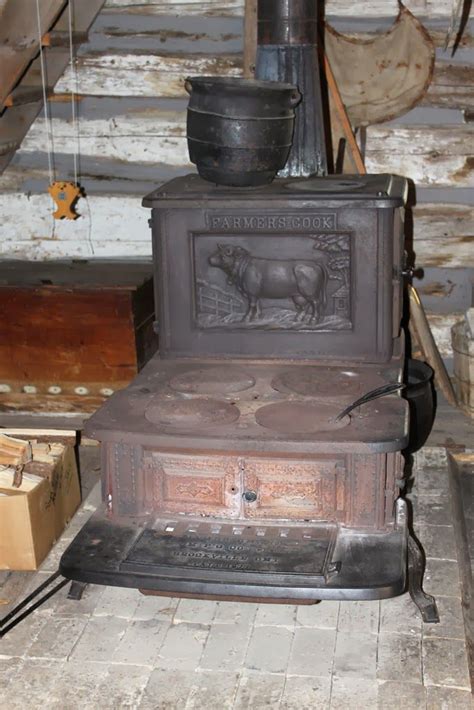 what kind of cook stove would be used in the 1830s ...