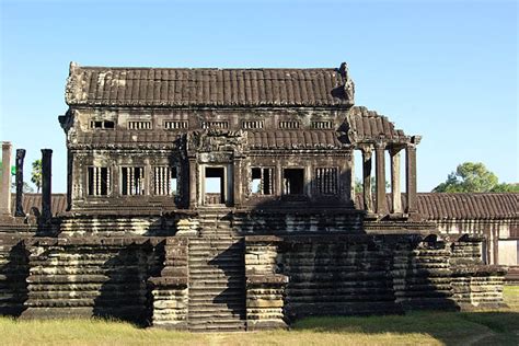 Wiki: Angkor Wat   upcScavenger