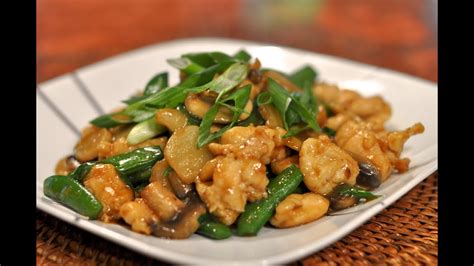 Wok Cooking Recipe for Moo Goo Gai Pan _ Stir fried ...